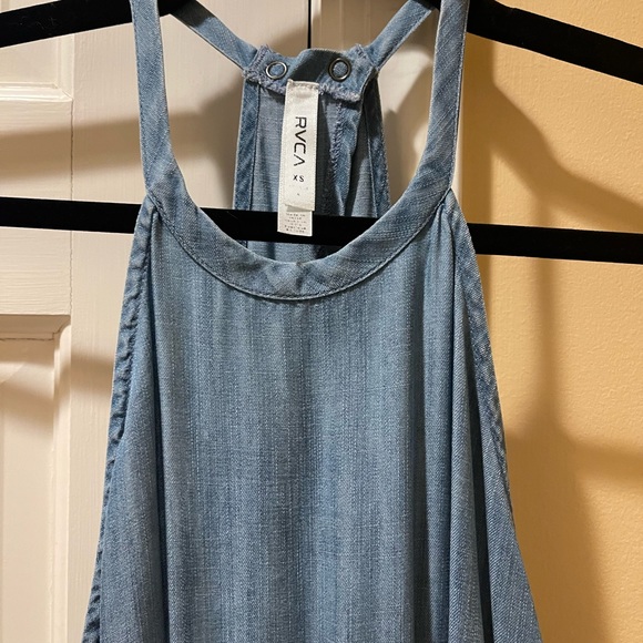RVCA Be About It Lulu’s Blue Chambray Jumpsuit Size XS. - Picture 4 of 5